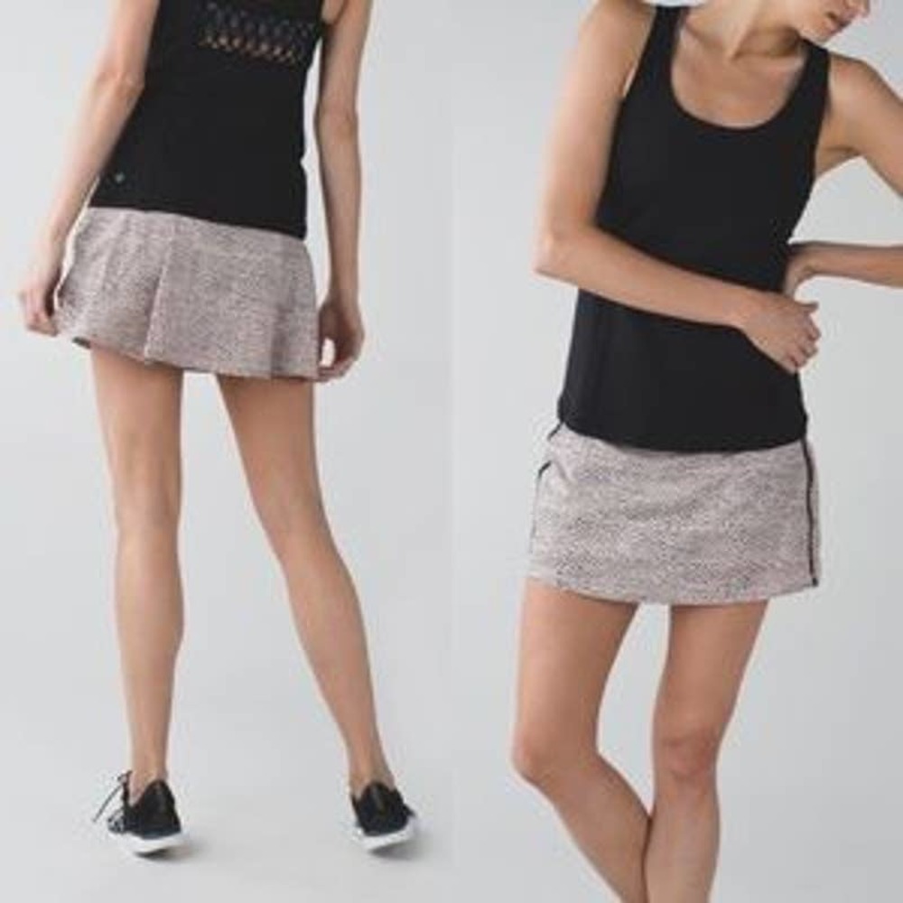 Lululemon Pace Rival Skirt II Stretch Dottie Dash Grain Black Sz 8 Tall